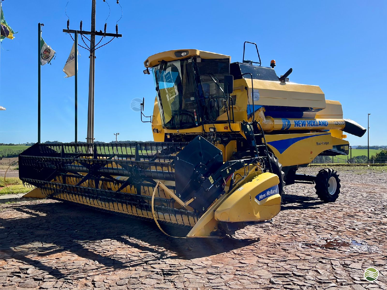 COLHEITADEIRA NEW HOLLAND TC 5070 Comatral Caminhões e Máquinas Agrícolas PANAMBI RIO GRANDE DO SUL RS